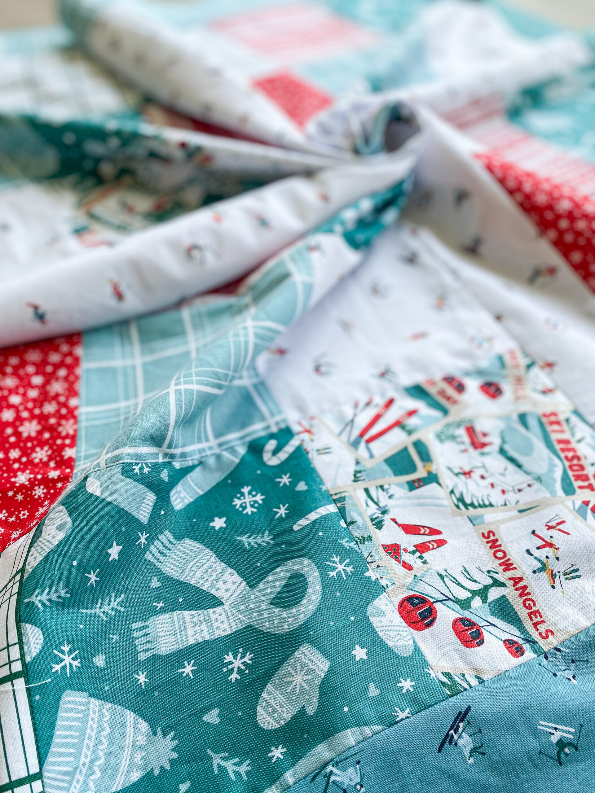 Simple Holiday Patchwork with Ski Hill