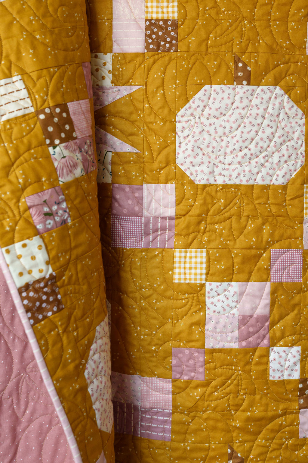 Pumpkin Links Quilt with Blush n' Butterscotch