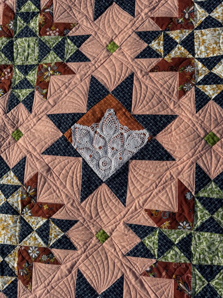 Shannon Arnstein

Legacy of Love and Lace quilt pattern

Curated Blooms