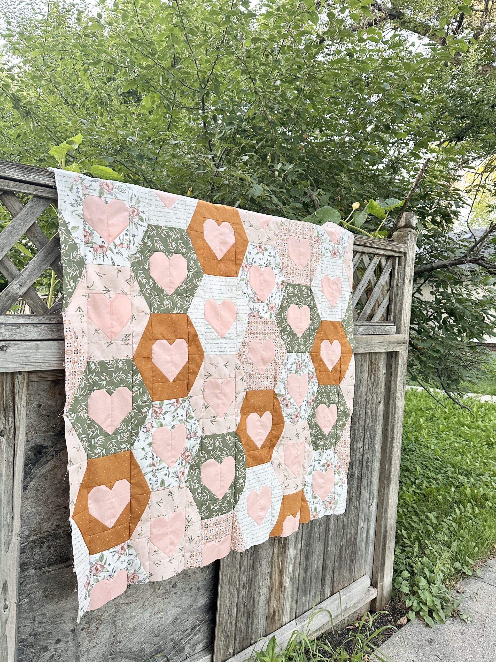 Olive Grove + Hexy Love = A Match Made in Quilty Heaven -