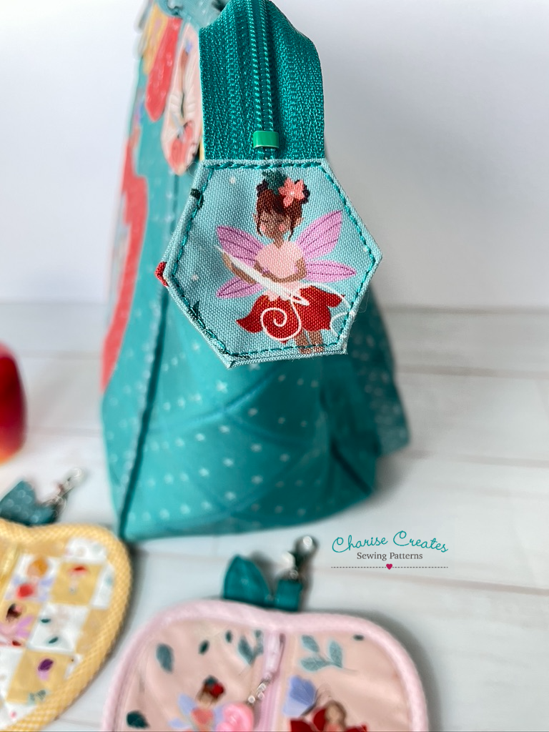 Petal Purse pattern by Charise Creates